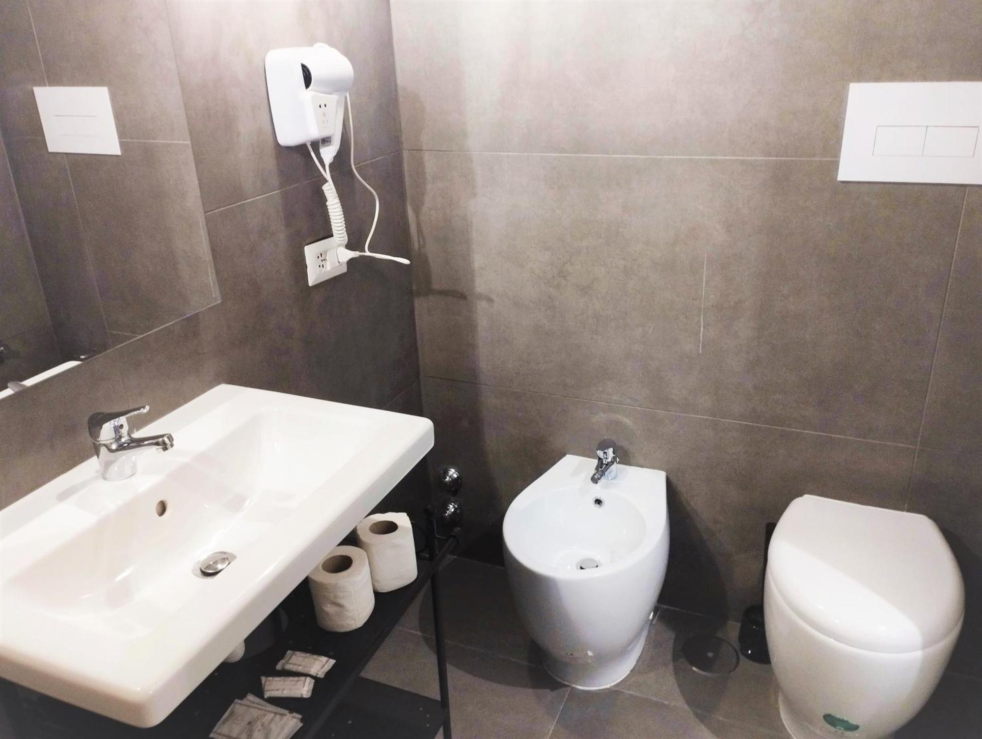 Residence E Appartamenti Bausan ナポリ エクステリア 写真