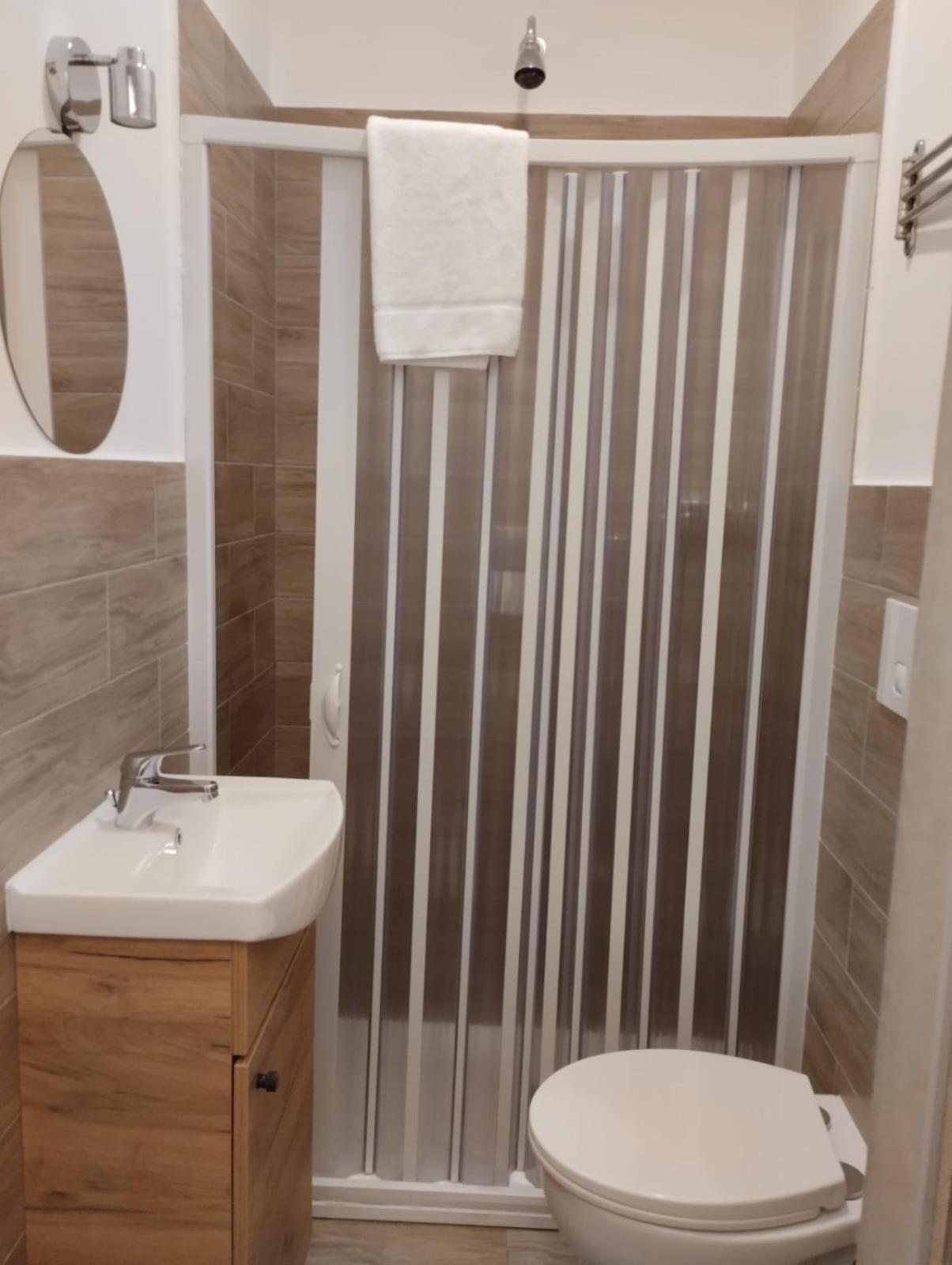Residence E Appartamenti Bausan ナポリ エクステリア 写真