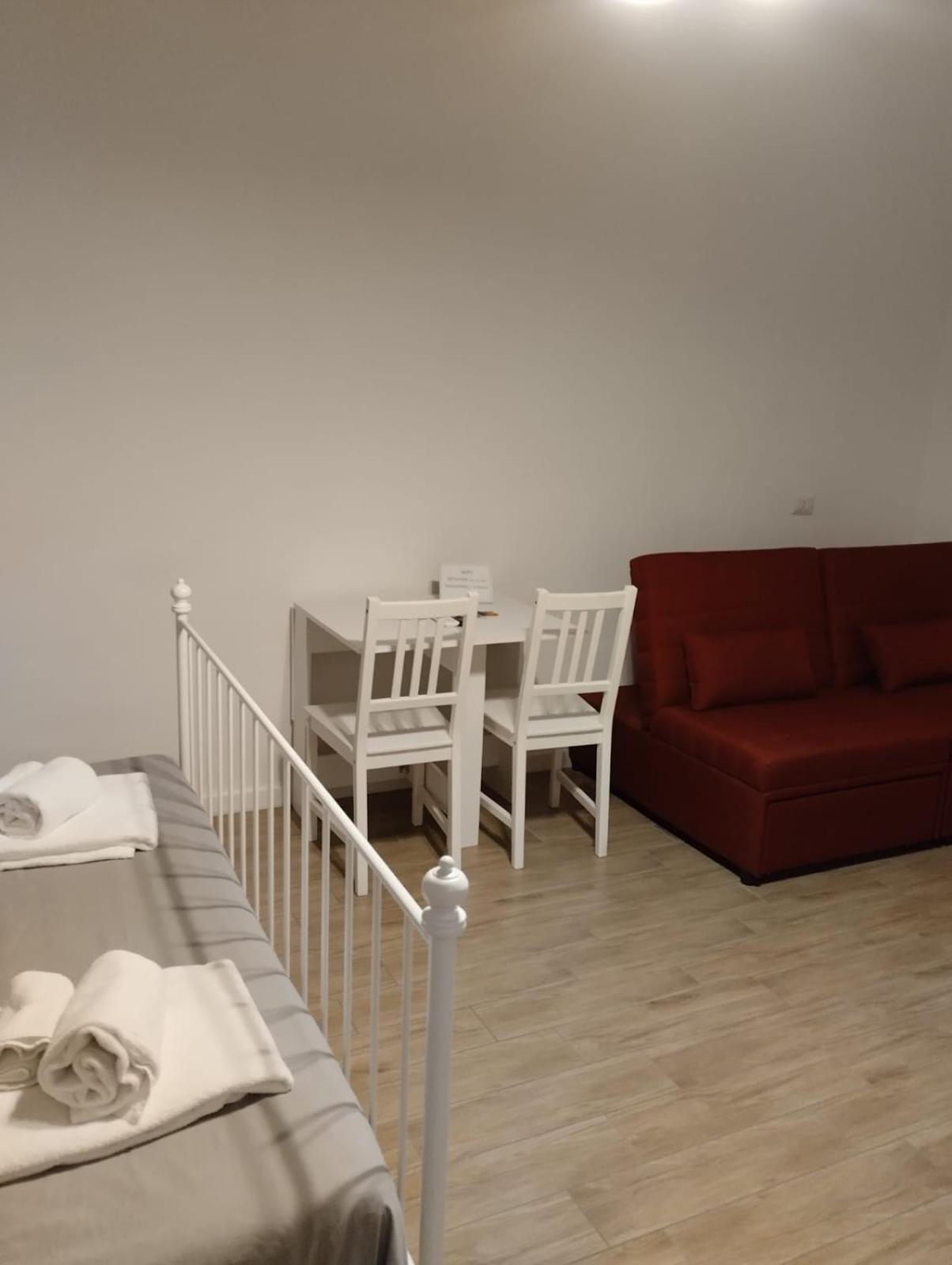Residence E Appartamenti Bausan ナポリ エクステリア 写真